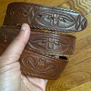Vintage brown leather longhorn and cowboy hat tooled leather belt no buckle. 36”